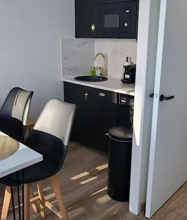 La De Lily Apartment *
